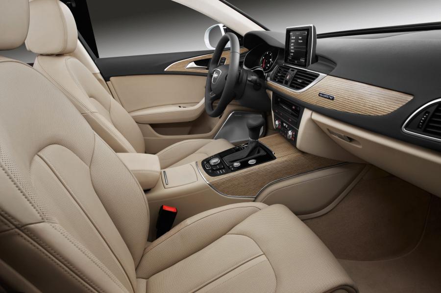 Интерьер Audi A6 3.0 TDI Quattro Avant (4G, C7) 2011 года  (WW) (фото 41 из 47)